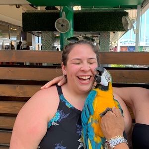 Meet your Posher, Nicole